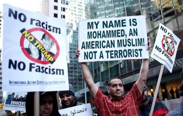 Мусульмани США подають в суд на Трампа. Американські мусульмани протягом багатьох років були об'єктом дискримінаційної політики.