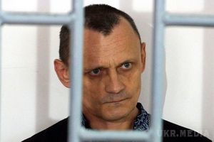 Політв'язень Карпюк знаходиться у Володимирському централі – адвокат. Українця зміг відвідати консул, а сам ув'язений відчуває себе нормально, повідомив Новіков.