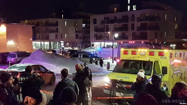 Теракт у мечеті у Квебеку: шестеро загиблих. Прем'єр Канади Джастін Трюдо назвав напад "терористичною атакою на мусульман". Поліція заявила про затримання двох імовірних нападників.