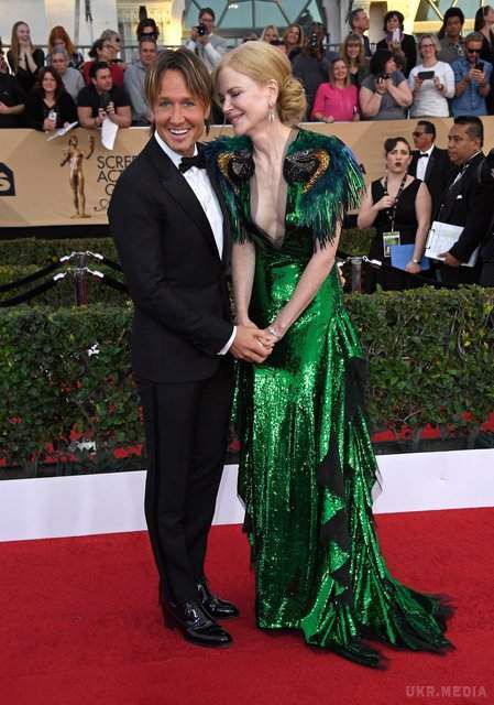 Ніколь Кідман підвело занадто відверте вбрання (фото). У Лос-Анжелесі відбулася 23-я церемонія вручення премії Гільдії кіноакторів США.