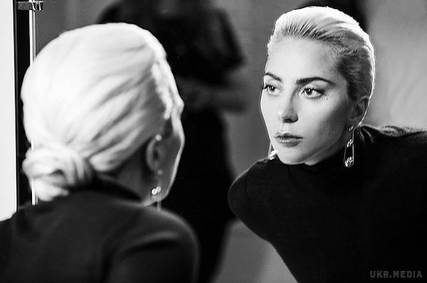 Леді Гага стала обличчям нової колекції від Tiffany & Co. Ще однією зіркою, призначеною посланцем бренду Tiffany &amp; Co, виступила 30-річна Леді Гага - вона стала обличчям нової колекції Tiffany HardWear