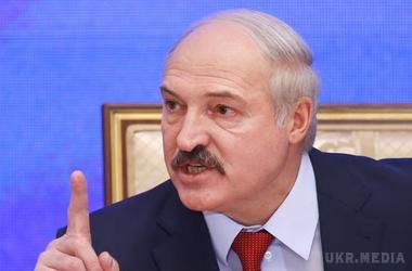 Як Лукашенко прокоментував рішення Росії ввести прикордонну зону з Білоруссю. Білоруський лідер нагадав, що свого часу Мінськ надавав допомогу росіянам, які опинилися у важкій ситуації.
