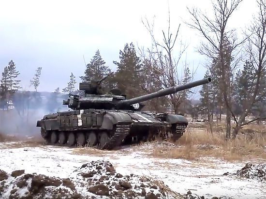 У Міноборони спростували участь танків у боях Авдіївки. Танки перебувають в оперативному резерві з метою "адекватного реагування".
