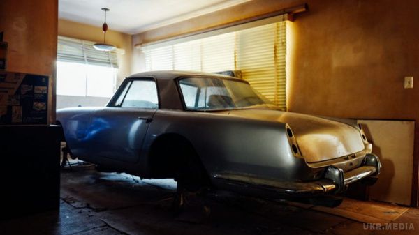 Американець замурував в "однушці" купе 250 GT PF 1959 року випуску. Житель Лос-Анджелеса кілька десятків років зберігав рідкісну модель Ferrari в квартирі належав йому житлового будинку
