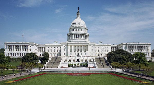 У Конгресі США наново розглянуть законопроект про підтримку України і постачання зброї-ЗМІ. Палата представників Конгресу США знову розгляне законопроект "Про підтримку стабільності та демократії в Україні" (STAND for Ukraine Act 2017).