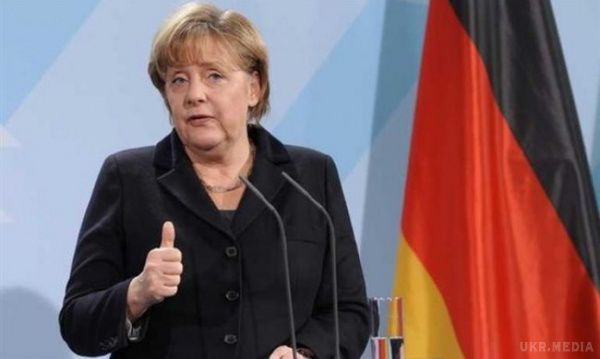 Меркель стала кандидатом в канцлери Німеччини від правлячої коаліції. В понеділок, 6 лютого, партії Християнсько-демократичний союз (ХДС) та Християнсько-соціальний союз (ХСС) назвали Ангелу Меркель своїм єдиним кандидатом на пост канцлера ФРН