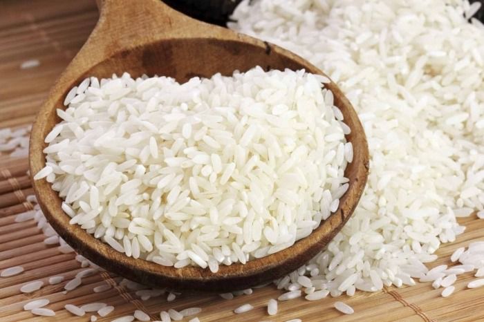Вчені розповіли про важливість замочування рису на ніч. Якщо замочувати рис на ніч, то можна позбавитися від більш ніж 80% шкідливих речовин, що містяться в ньому. 