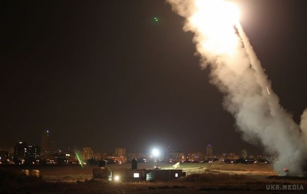 Ізраїль заявив про ракетний удар з боку Єгипту. Кілька ракет було перехоплено і знищено системою ПРО.
