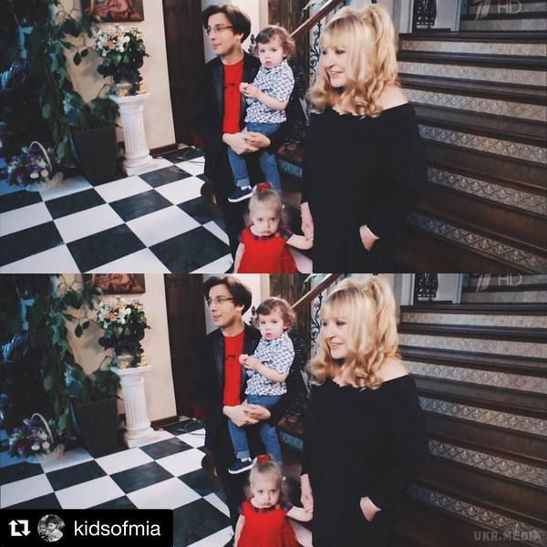 Алла Пугачова створила в Instagram сторінку, присвячену своїм дітям. Алла Пугачова повідомила своїм передплатникам, що створила окрему сторінку в Instagram, яка буде повністю присвячена її маленьким дітям Лізі і Гаррі.