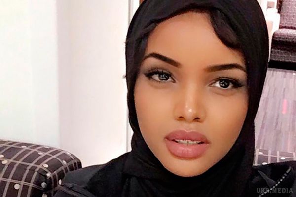 Нове обличчя: «дівчина в хіджабі» Халима Аден, закохала в себе модний світ. 19-річна модель з Міннесотти підкорює подіуми.