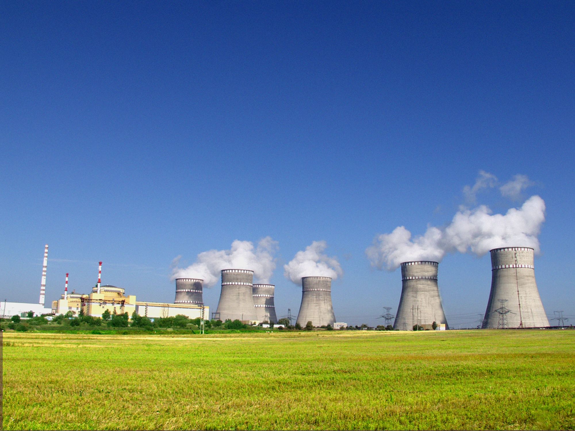 Частка атомної енергетики в загальному балансі країни збільшилася майже до 60% - Порошенко. Розвиток галузі вже дозволив Україні відмовитися від закупівель мільйонів тонн вугілля.