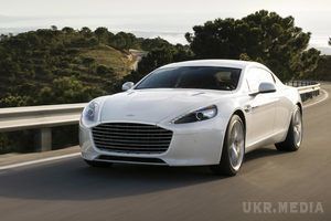 ФОТОФАКТ. В Україні помітили рідкісний Aston Martin. Ексклюзивний спорткар, вартістю близько 250 тисяч доларів, "засвітився" в Києві.