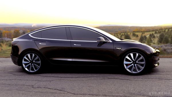 У США починають виробництво найдешевшої Tesla Model 3. У штаті Каліфорнія (США) починається виробництво Tesla.