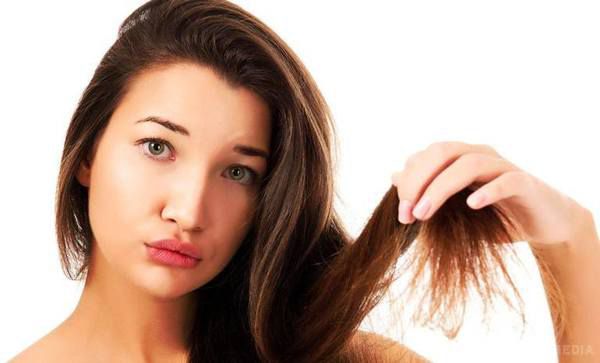  Основні причини, чому волосся перестає рости.  Ось деякі з причин, чому ваші волосся не росте добре.