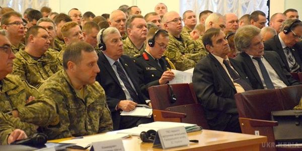 У Києві проходять оперативні збори керівництва ЗСУ (фото). У заході візьме участь вище військово-політичне керівництво України.