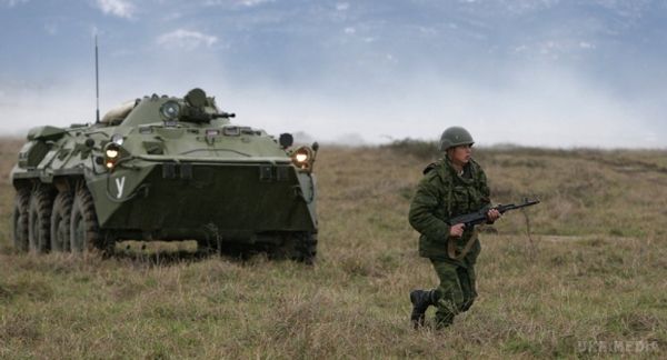 Росія планує до кінця року розгорнути три дивізії на кордоні з Україною. Росія має намір завершити розгортання в цьому році трьох дивізій на кордоні з Україною.