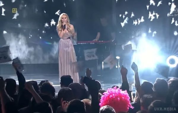 Польщу на Євробаченні представить Касія Мос (відео). Співачка перемогла у відбірковому конкурсі з піснею "Flashlight".