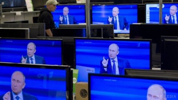  У Хмельницькому налагодили ретрансляцію заборонених російських телеканалів. Двоє місцевих жителів надавали клієнтам послуги телебачення, використовуючи нелегальний сервіс.