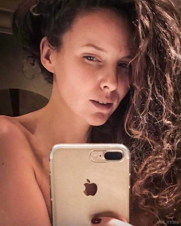 31-річна Інна Цимбалюк виклала селфі без макіяжу. 31-річна модель "Міс Україна-Всесвіт-2006" Інна Цимбалюк показала, як виглядає вранці.