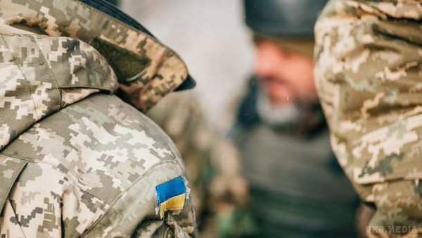 Бойовики на Донбасі не припиняють обстріл українських позицій. Українські бійці понесли втрати в зоні АТО. Противник продовжує застосовувати широкий спектр озброєння.