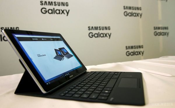 Samsung в Барселоні представила два нових планшети. На прес-конференції, що передувала Всесвітньому мобільному конгресу в Барселоні (Mobile World Congress, MWC), корейський виробник Samsung представив нові продукти &mdash; планшети Samsung Galaxy Tab S3 і Samsung Galaxy Book.