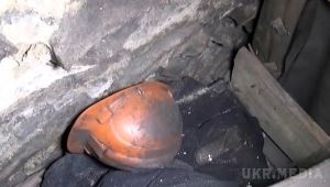 Смертельна трагедія на шахті у Львівській області. Після вибуху на місці загинули 11 гірників, доля 20 осіб невідома.