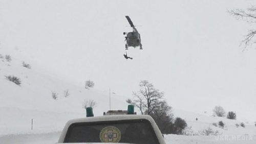 В Італії лижників накрила лавина, є багато загиблих. Інцидент стався в стороні від гірськолижних трас.