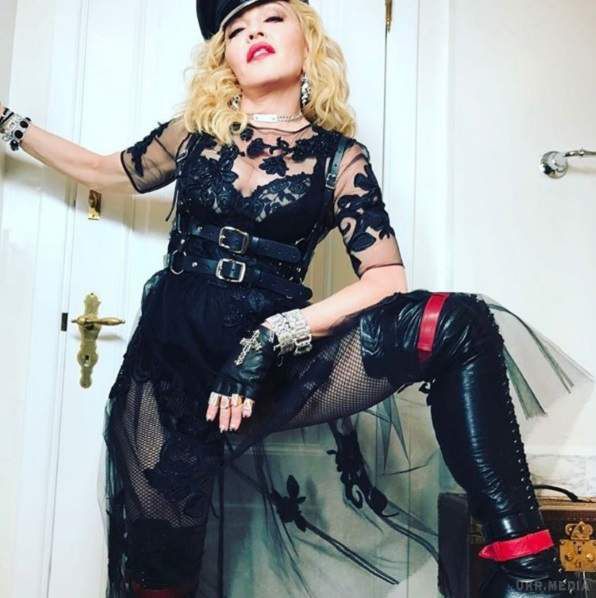 Зухвала фотосесія. 58-річна Мадонна вразила фанатів. Співачка з'явилася на трьох обкладинках Vogue.