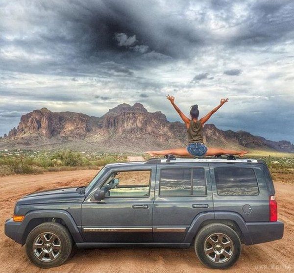  Дівчата з прекрасною розтяжкою і круті машини(Фото). У Instagram з'явилося нове дівоче співтовариство: jeepyoga.