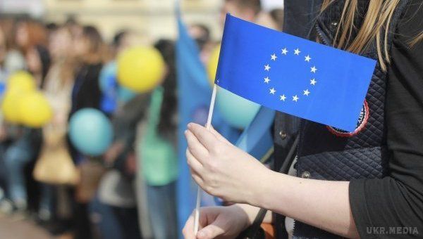 Комітет Європарламенту схвалив безвиз для України. Тепер 5 квітня остаточно питання безвиза буде розглянуто на засіданні Європарламенту