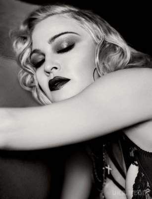 Стильна Мадонна знялася в епатажній фотосесії. Фото. Мадонна знялася в стильній фотосесії культового дуету фотографів