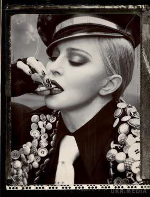 Стильна Мадонна знялася в епатажній фотосесії. Фото. Мадонна знялася в стильній фотосесії культового дуету фотографів