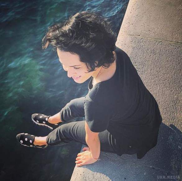 Даша Астаф'єва показала стрункі ніжки в коротких шортах. Даша Астаф'єва опублікувала на своїй сторінці в Instagram кілька кадрів з відпочинку. 