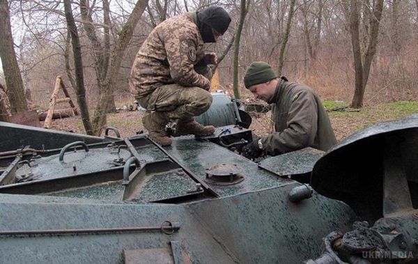  АТО. Один загинув, вісім поранених. Позиції українських військових обстріляли майже 100 разів.