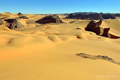 Причиною перетворення Сахари в пустелю міг бути чоловік. Геолог Девід Райт (David Wright) з Сеульського університету з'ясував, що чоловік міг бути однією з основних причин появи пустелі Сахара. 