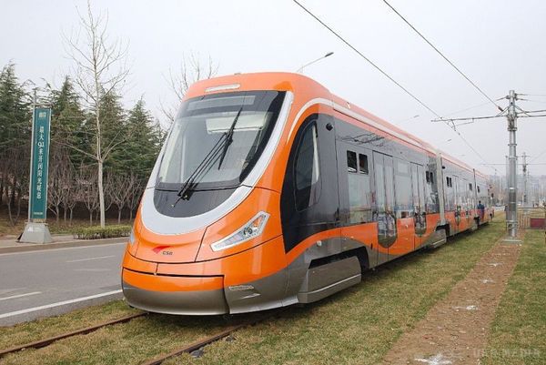 Китай переходить на водневі трамваї. Китайська вагонобудівна компанія CSR Sifang побудує вісім трамваїв з водневими паливними елементами для міста Фошань у провінції Гуандун (КНР).