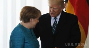 У Білий дім на переговори з Трампом прибула Меркель. Вони зустрілися.