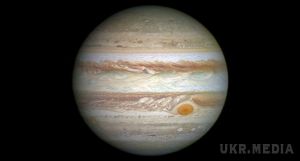 У двох кроках від мети: NASA повідомило про наближення апарату "Юнона" до поверхні Юпітера. Співробітники американського космічного агентства NASA оприлюднили відеоролик, що демонструє прибуття апарату "Юнона" до газового гіганта Юпітера.