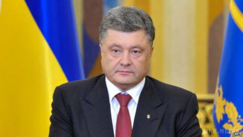 Над Україною нависла загроза по всій лінії кордону з Росією. Президент України Петро Порошенко заявив, що військова загроза нависає над Україною по всій лінії кордону з Росією.