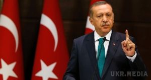 Фашистська Європа побачить "зовсім іншу Туреччину" - Ердоган. Ердоган грубо обізвав Європу фашистською і жорстокою та сказав що захід більше не зможе шантажувати Туреччину вступом в ЄС після референдуму 16 квітня.