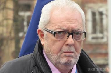 Українська делегація зажадала від Бюро ПАРЄ пояснити візит Аграмунта до Сирії. Гончаренко також не виключив, що на цей візит президента Асамблеї відреагує і український парламент.