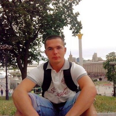 У мережі повідомили імена двох бійців АТО, загиблих під Водяним та Новотроїцьким (фото). Одному з них було 38, іншому 23 роки.