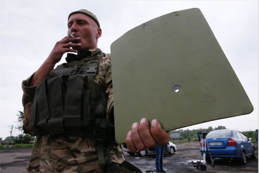 Яку зброю для снайперів створюють в Україні (фото, відео). Україна мала налагодити виробництво стрілецької зброї - потрібні якісні патрони.