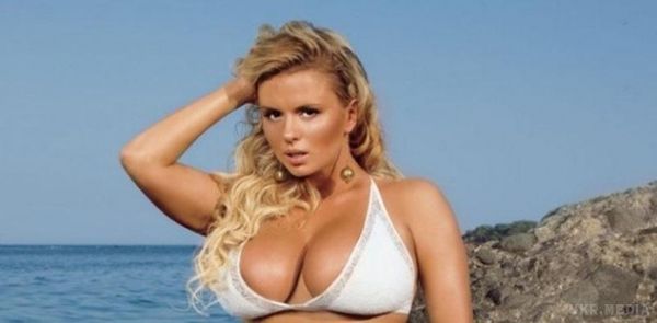 Фото оголеної Семенович використовували для реклами західного секс-чату?. Інформація про це з'явилася в мережі Інтернет.
