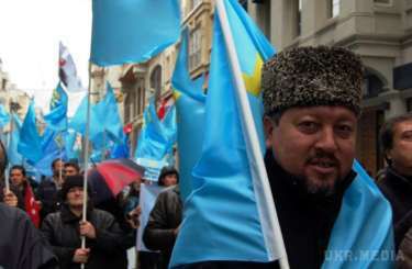 Як у ФСБ провалився замах на лідера кримських татар. За даними департаменту контррозвідки СБУ, з окупацією Криму на бік РФ перейшли 90% місцевих співробітників СБУ і МВС, близько 70% військовослужбовців ЗСУ. 