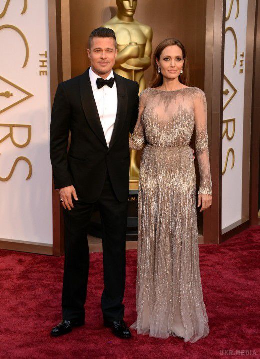 Бред Пітт хоче помиритися з Анджеліною Джолі. Розлучення Анджеліни Джолі (Angelina Jolie) і Бреда Пітта (Brad Pitt) хоч і наробив багато шуму, але пройшов доволі мирно.