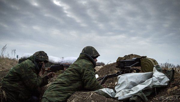 Українська сторона готова до припинення вогню з 1 квітня. ЗСУ та інші силові відомства, які задіяні в АТО, готові припинити вогонь.