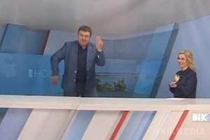 Секретар міськради Черкас станцював під хіт «Грибів». Відео. Чиновник прийшов взяти участь у програмі, а заодно продемонстрував свої танцювальні таланти.