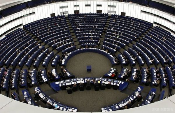 Європарламент сьогодні проведе дебати щодо безвиза для українців. Європейський парламент 5 квітня проведе дебати щодо надання безвізового режиму для українських громадян.