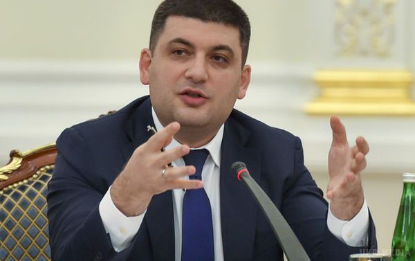 Гройсман розповів про озброєнні бойовиків на Донбасі. Прем'єр-міністр заявив, що російські бойовики на Донбасі дуже добре озброєні.